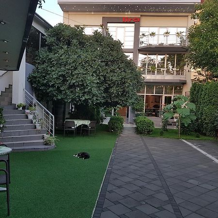 Lira Inn Ni 外观 照片